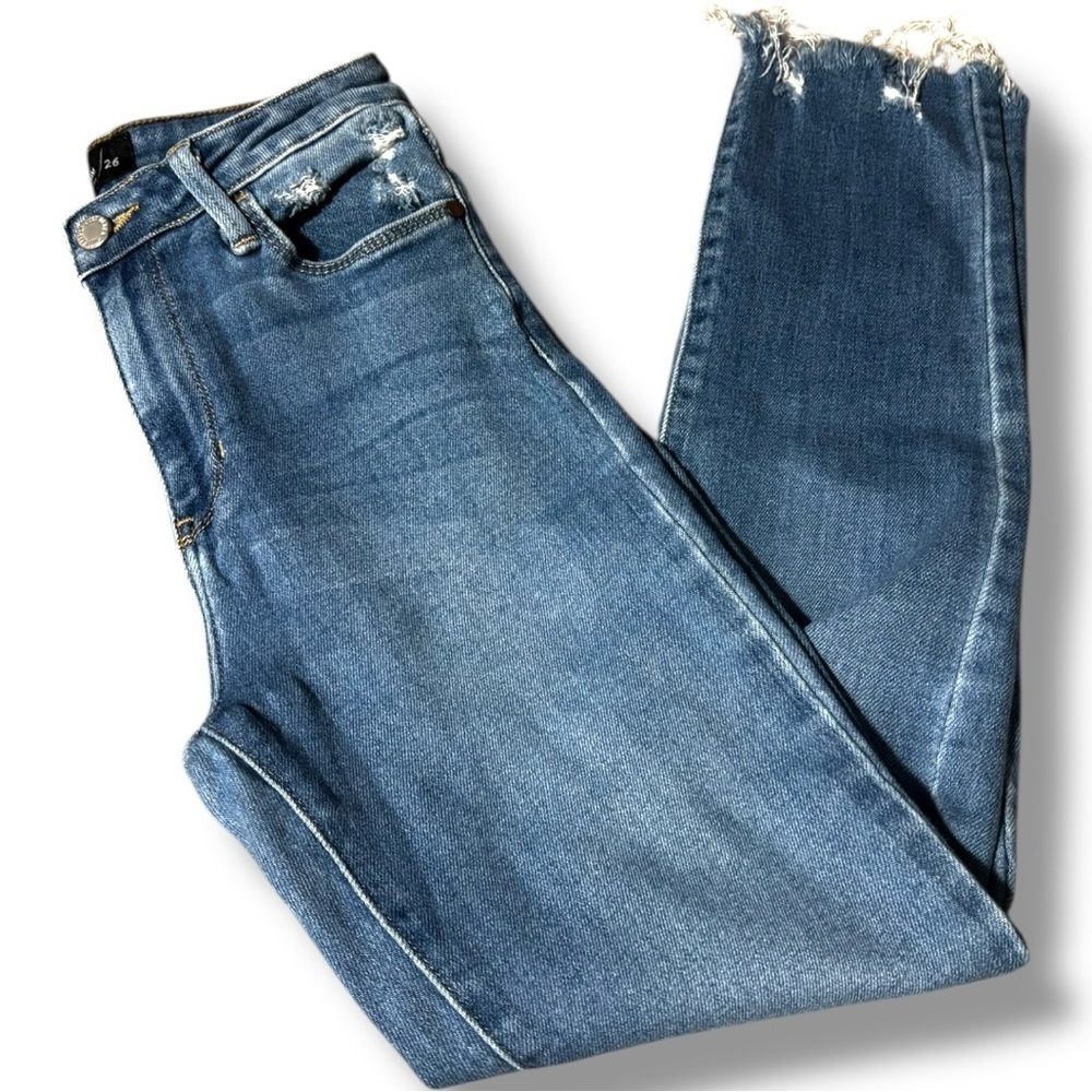 Just Black Women's Straight Leg Distressed Medium Light Blue Classic Denim Jeans - Picture 12 of 13